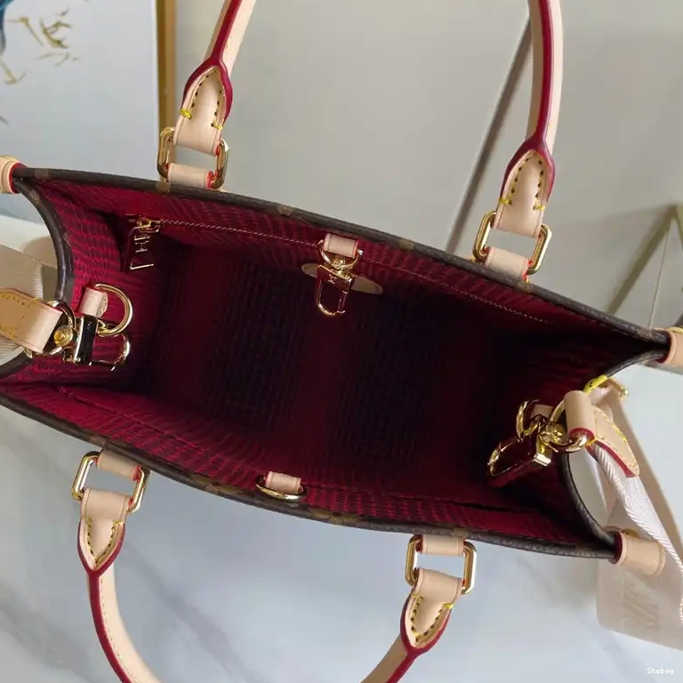 2301DJ0004 Bag LV 0711